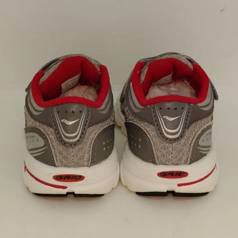Saucony Crossfire Five Boys Pre-owned Gray & Red Leather Sneakers - sz. 7 1/2W